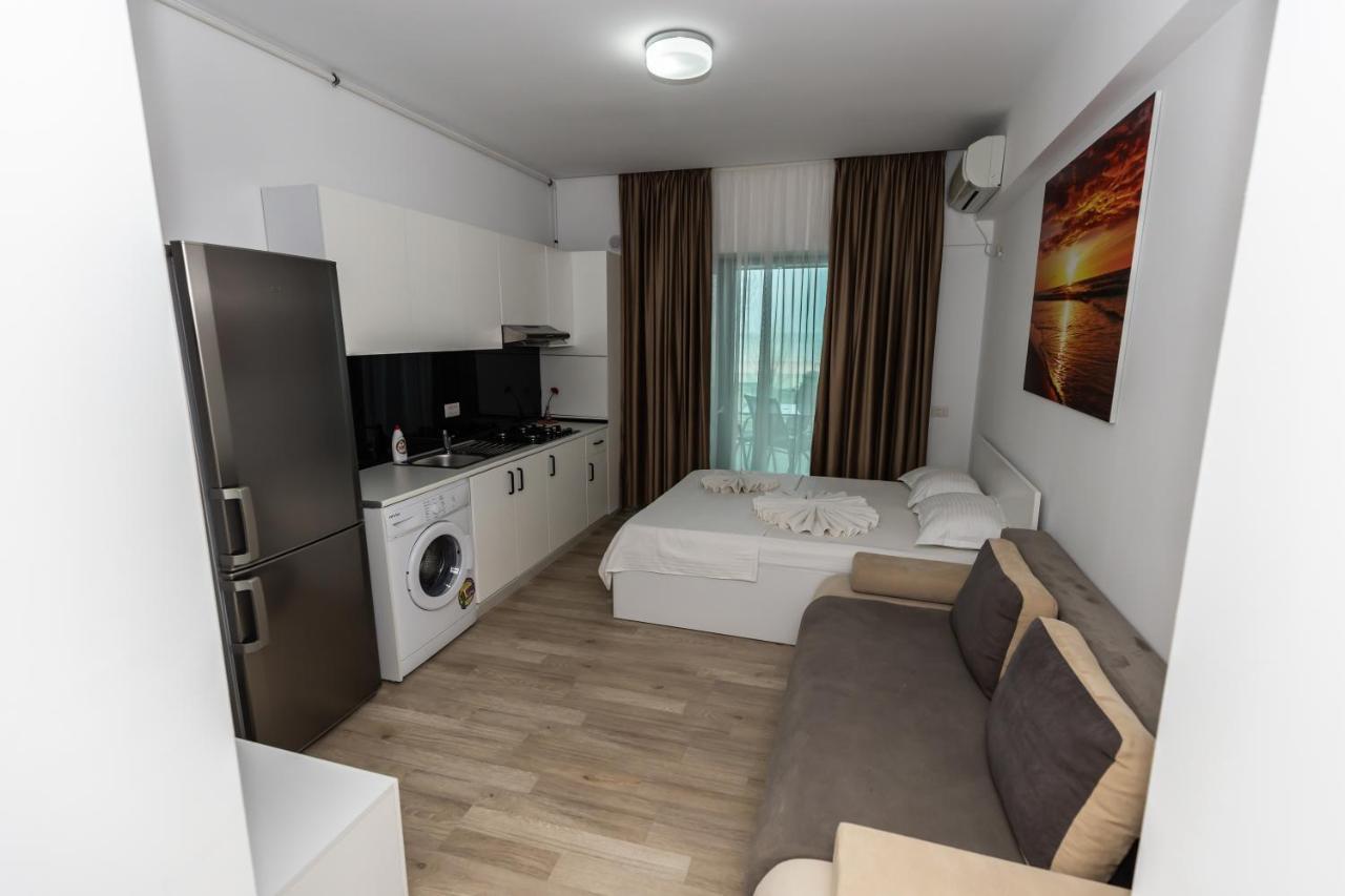 Pupa Residence Mamaia Exteriör bild